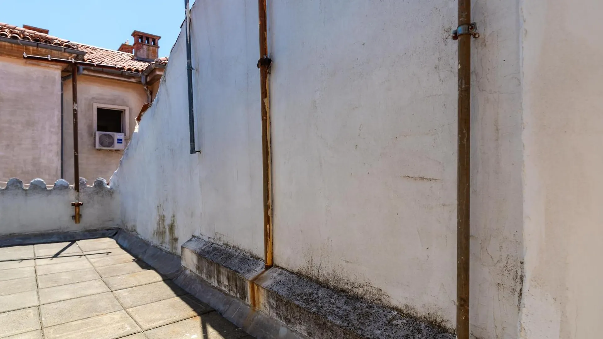 Timeless Antique Old Town With Terrace Appartement Zadar